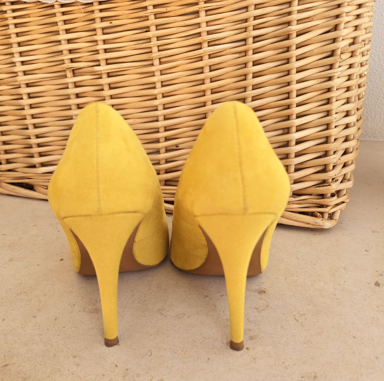 Sapatos zara amarelos