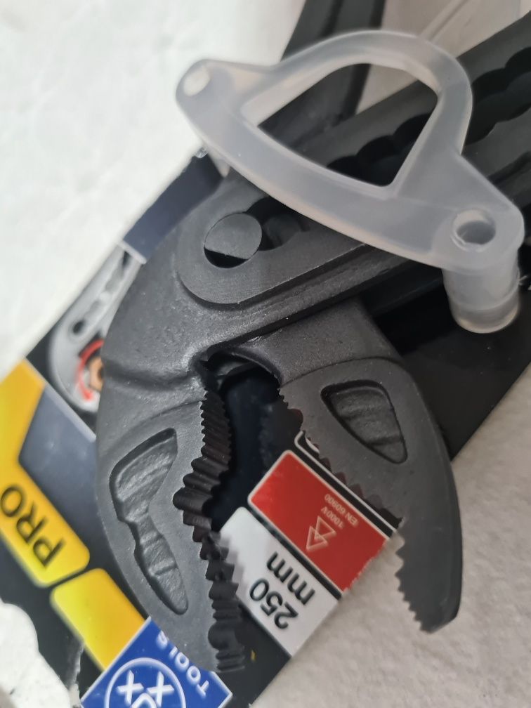 Żabka 1000v. Elektryczna lux tools