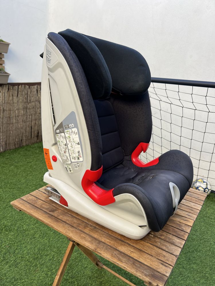 Cadeira Auto Britax Romer, modelo Advansafix, grupo 123