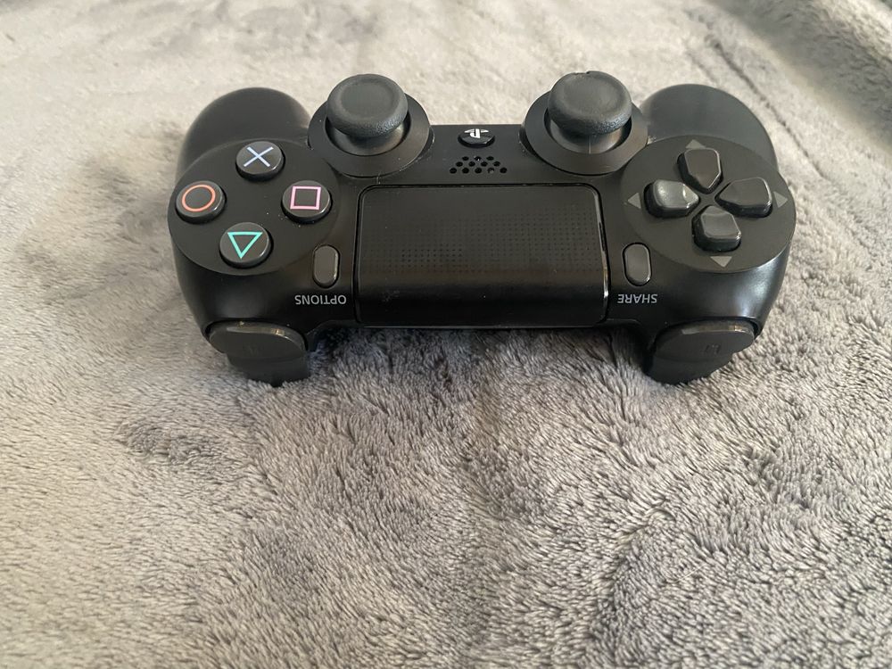 Ps4 pro pad 4 gry