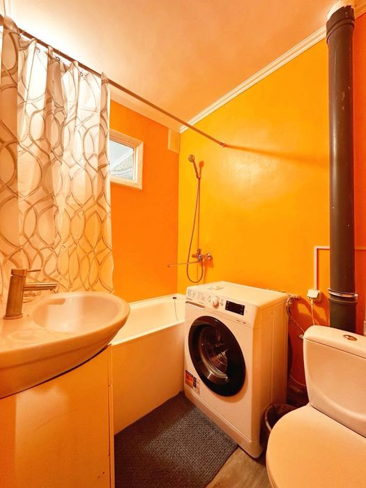 Подобово. Вул. Троїцька. Центр міста. Парк Казка