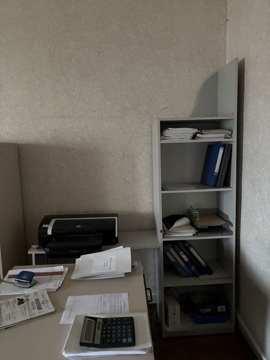 Меблі офісні із ДСП вживані