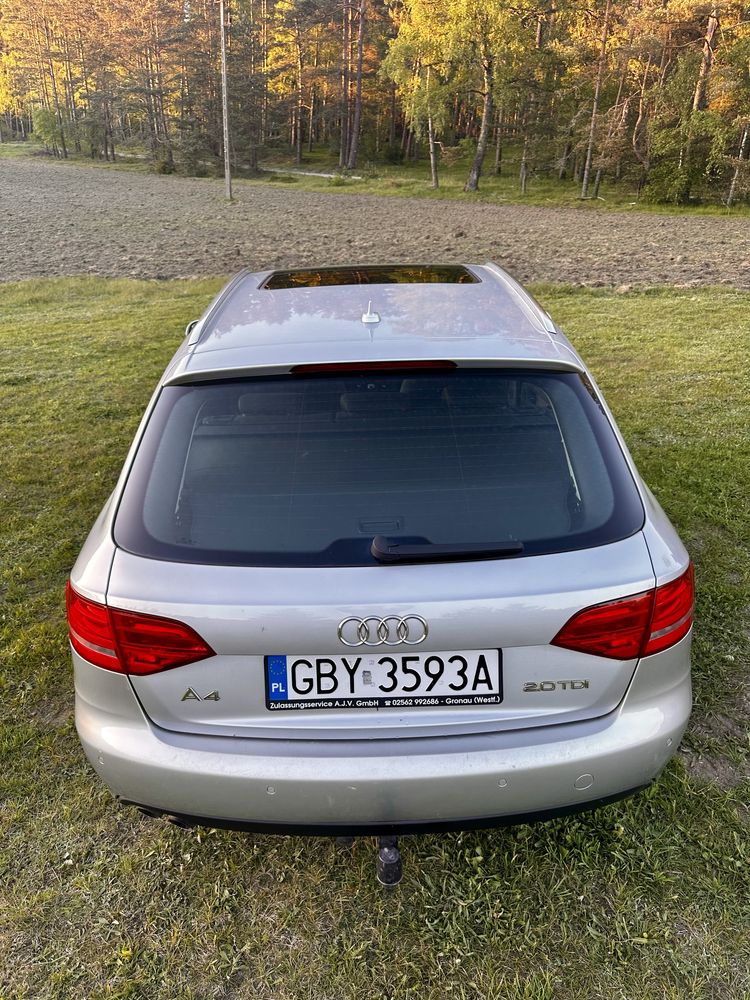 Audi A4 2,0 TDI kombi - szary