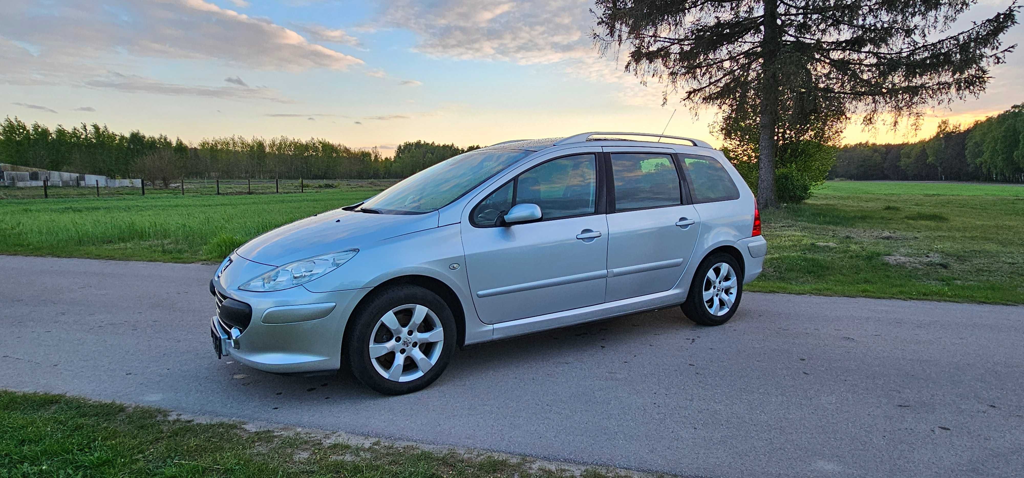 Ładny Peugeot 307sw 2007r*z Niemiec*7osobowy*szklany dach