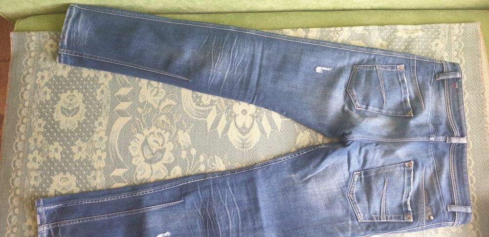 Джинсы Diesel Italy  30/32