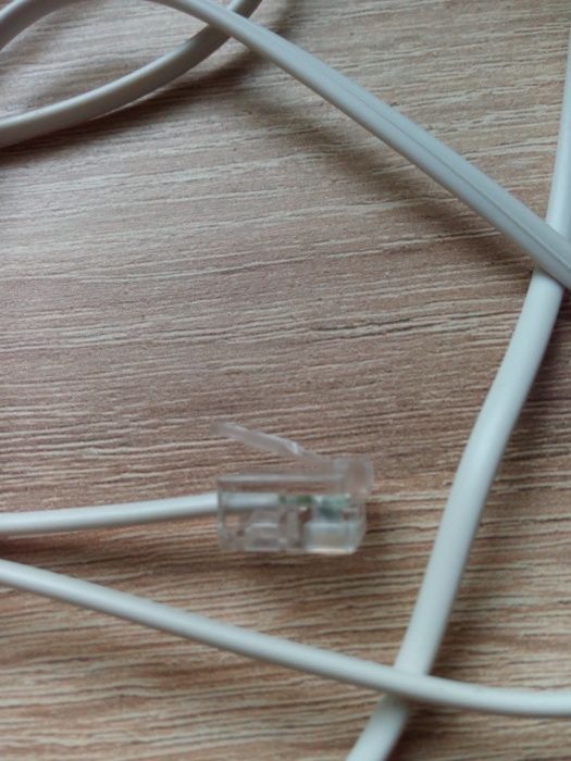 kabel telefoniczny z dwoma wtykami