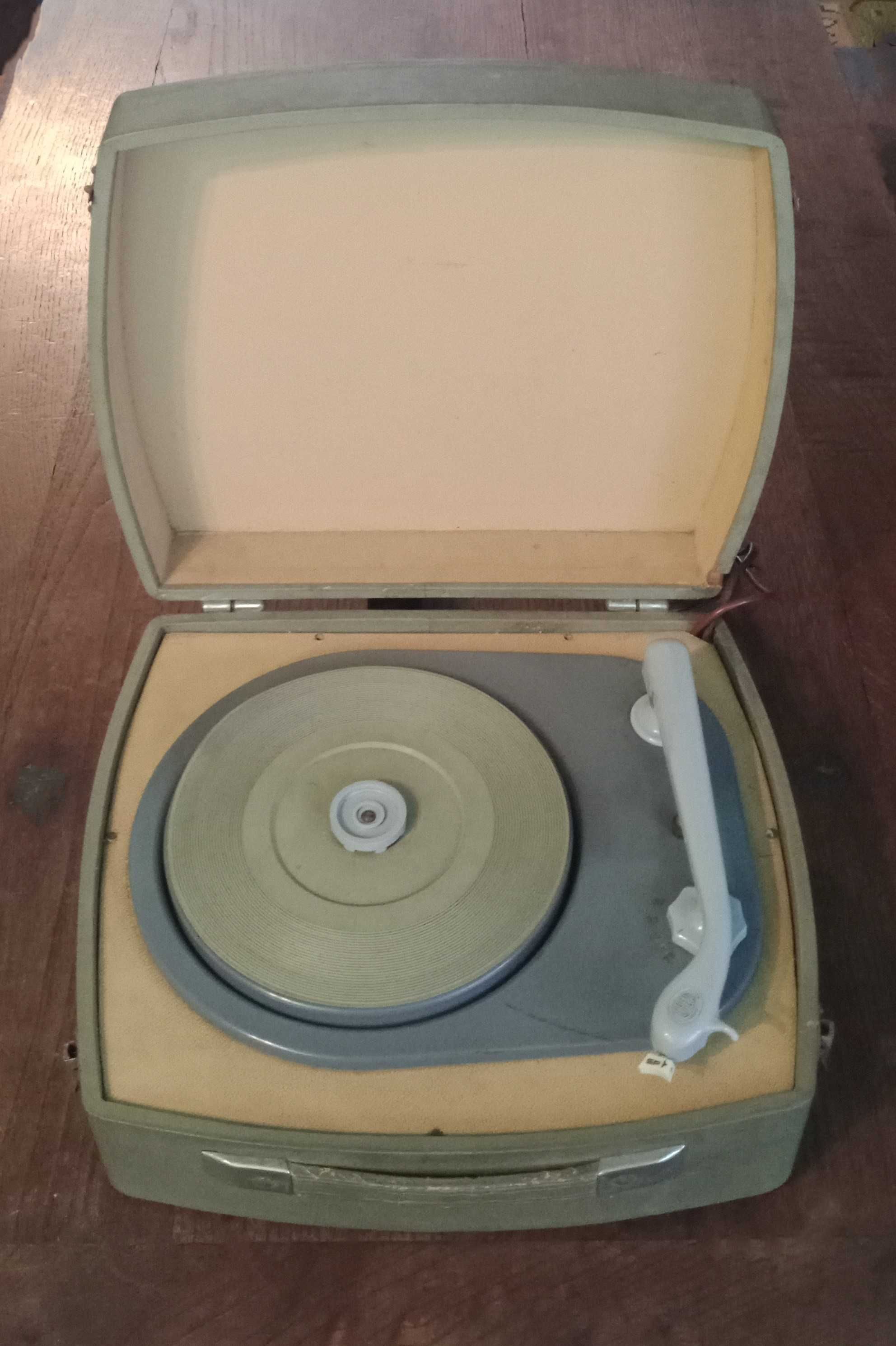 giradiscos antigo LORENZ old record player [repair/decor]