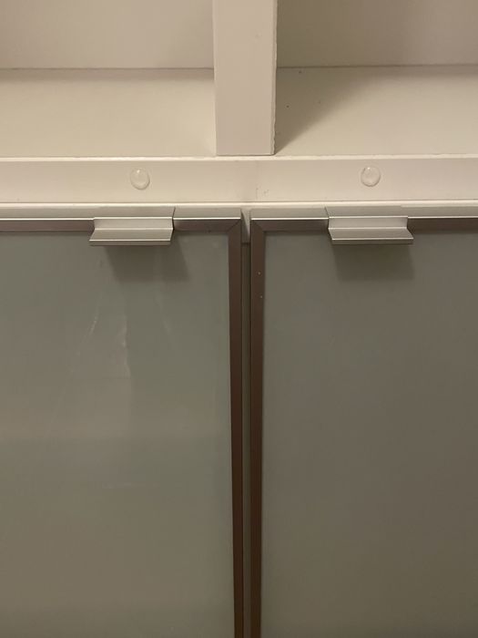Ikea BESTA 2 modulos branco c/ vidro  painel superior