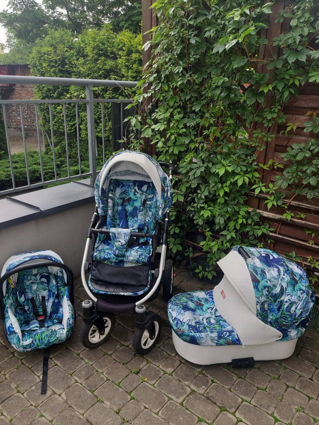 Коляска 3 в 1. Babylux tropical