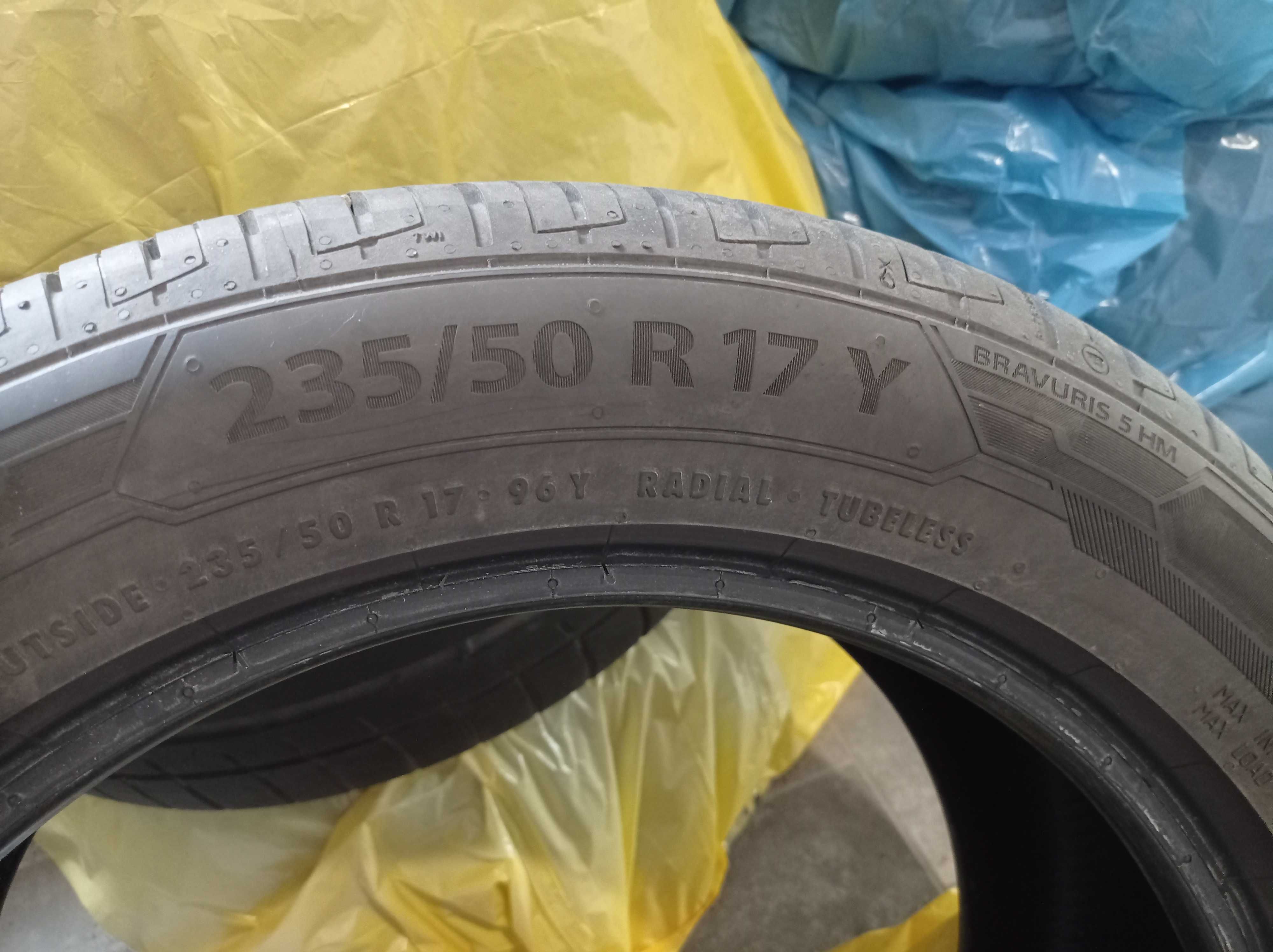 2x Barum BRAVURIS 5HM 235/50 R17 XL 96Y 2023 8mm