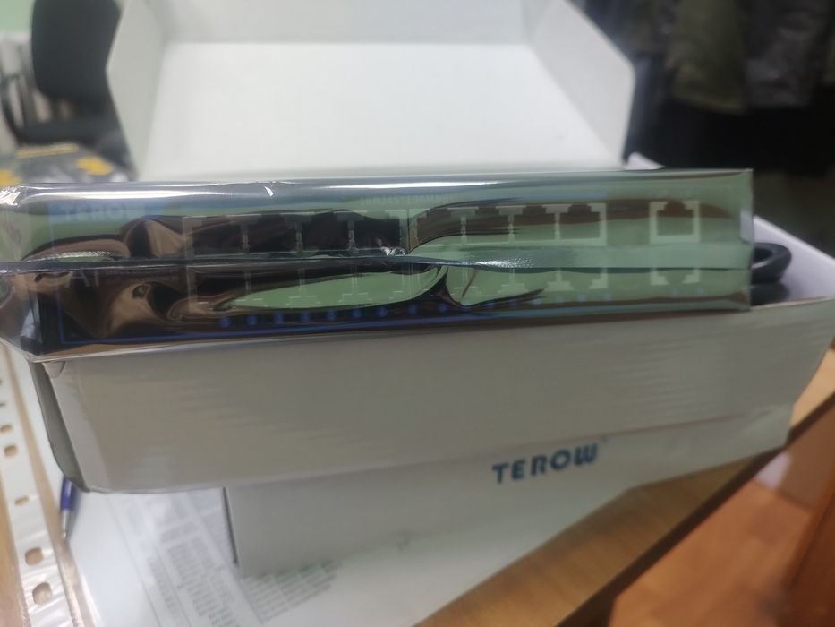 PoE комутатор Terow (16*100Мбіт/с+2*1Гбіт/с)