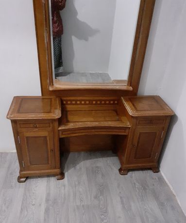 Зеркало , Туалетный столик антиквариат 1920-30 года ( высота 2,2 м)