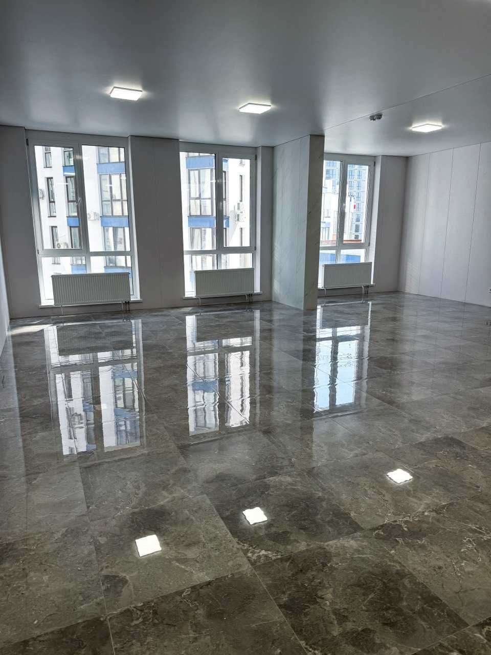 Оренда офісу 106,1 м2 в БЦ "CRYSTAL" Осокорки, м. Славутич