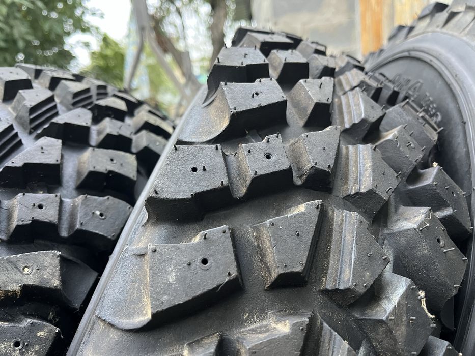 Продам колеса в сборі Suzuki Jimny 225/70 R15