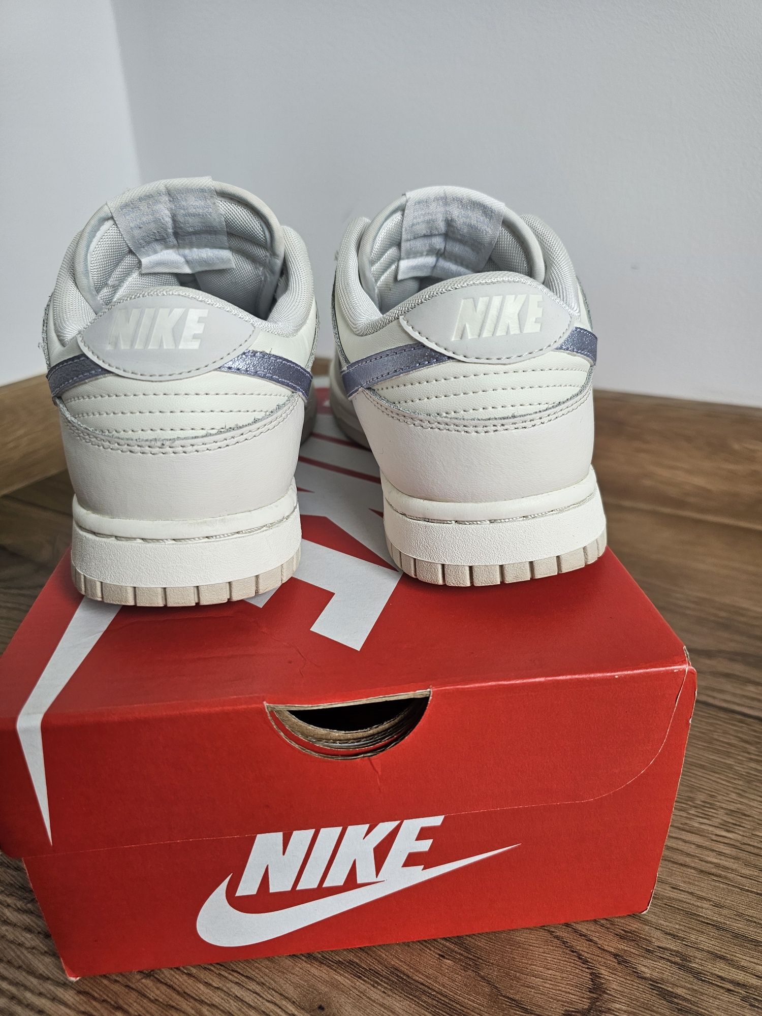 Nike Dunk Low Ess 38 (24cm) białe/kremowe nie Airforce 1