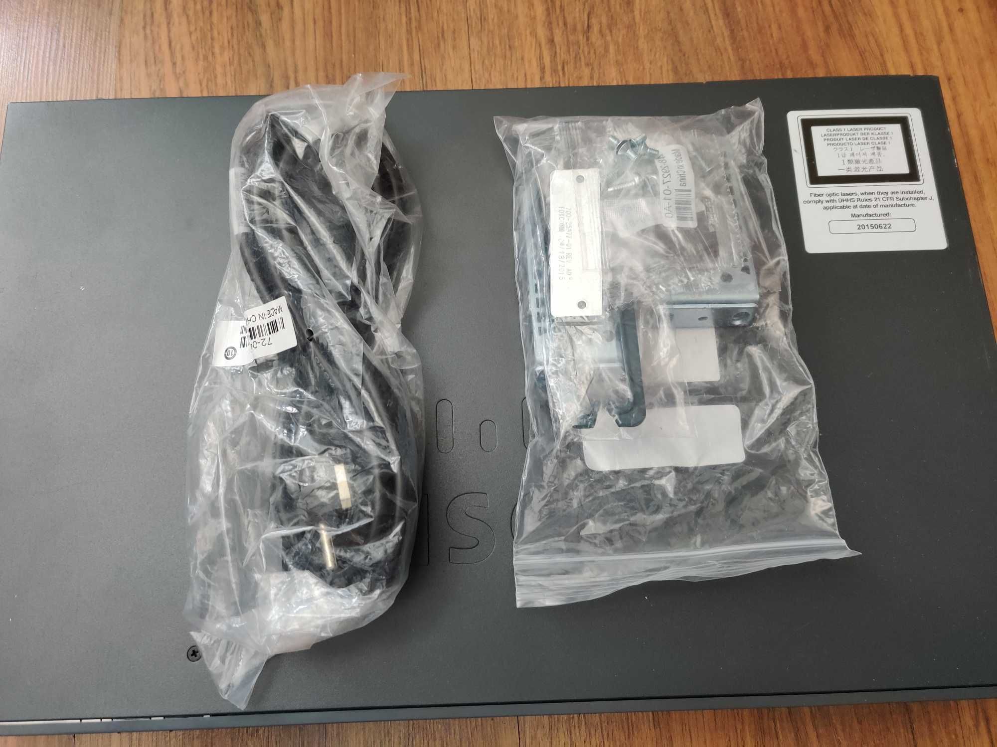 Комутатор Cisco ws-c2960x-24ts-l v03