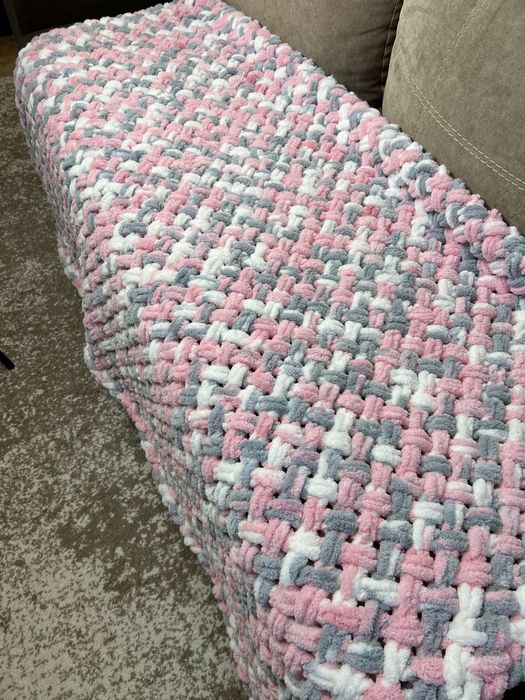 Мʼякий та дуже теплий плед ручної роботи