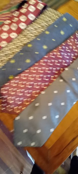 6 Gravatas em estado novo