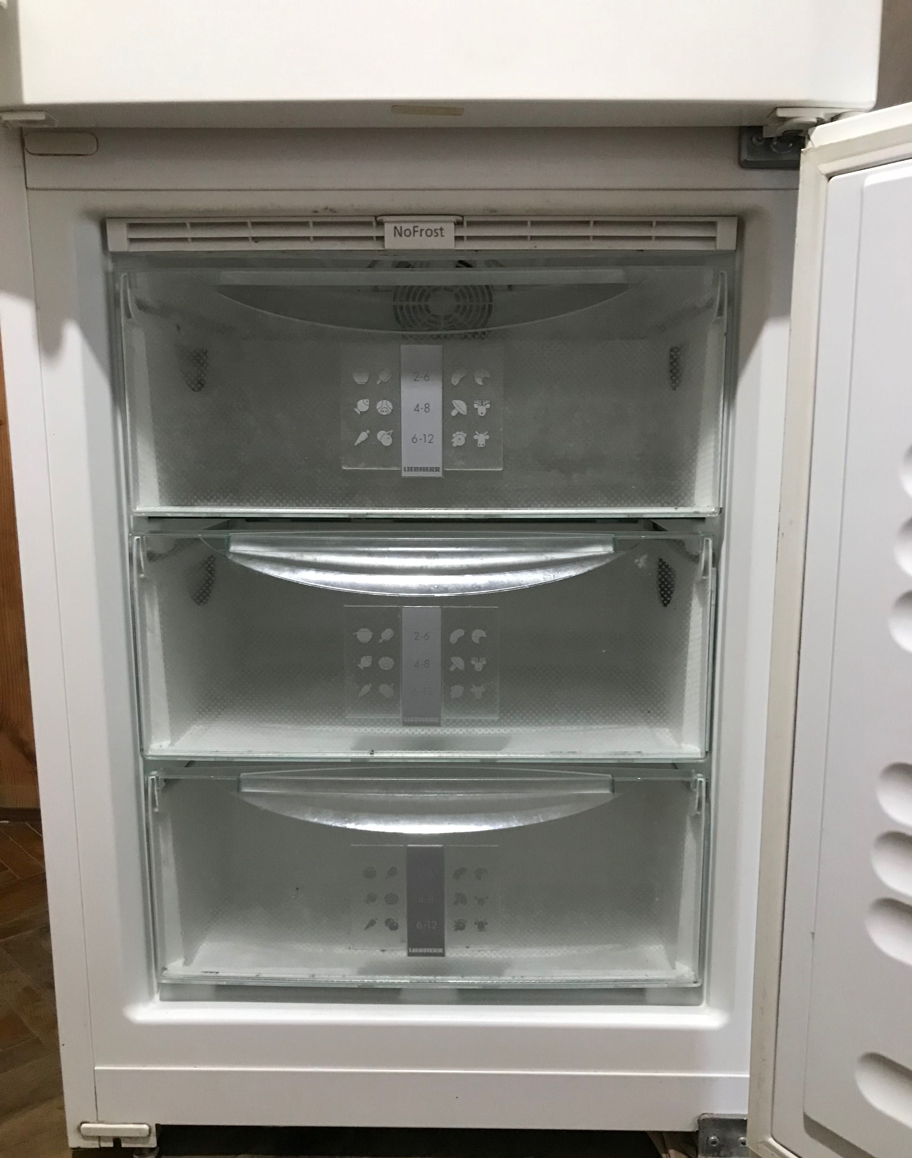 Холодильник Lebherr
