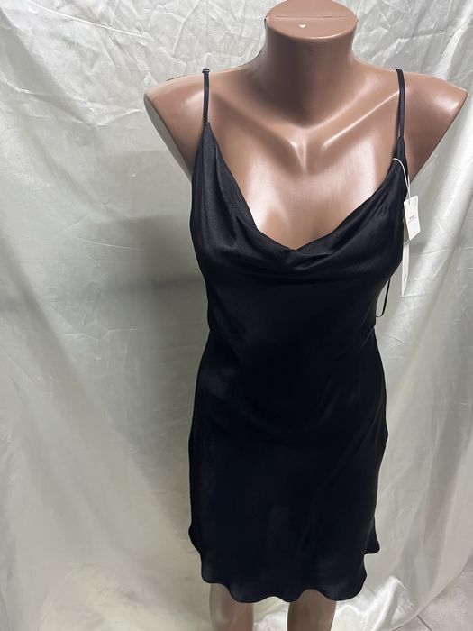 Чорне атласне плаття , нове з бірк