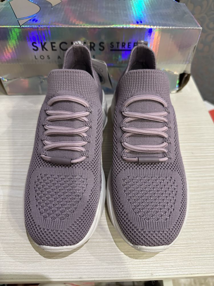 Skechers рожеві р 32 33 38