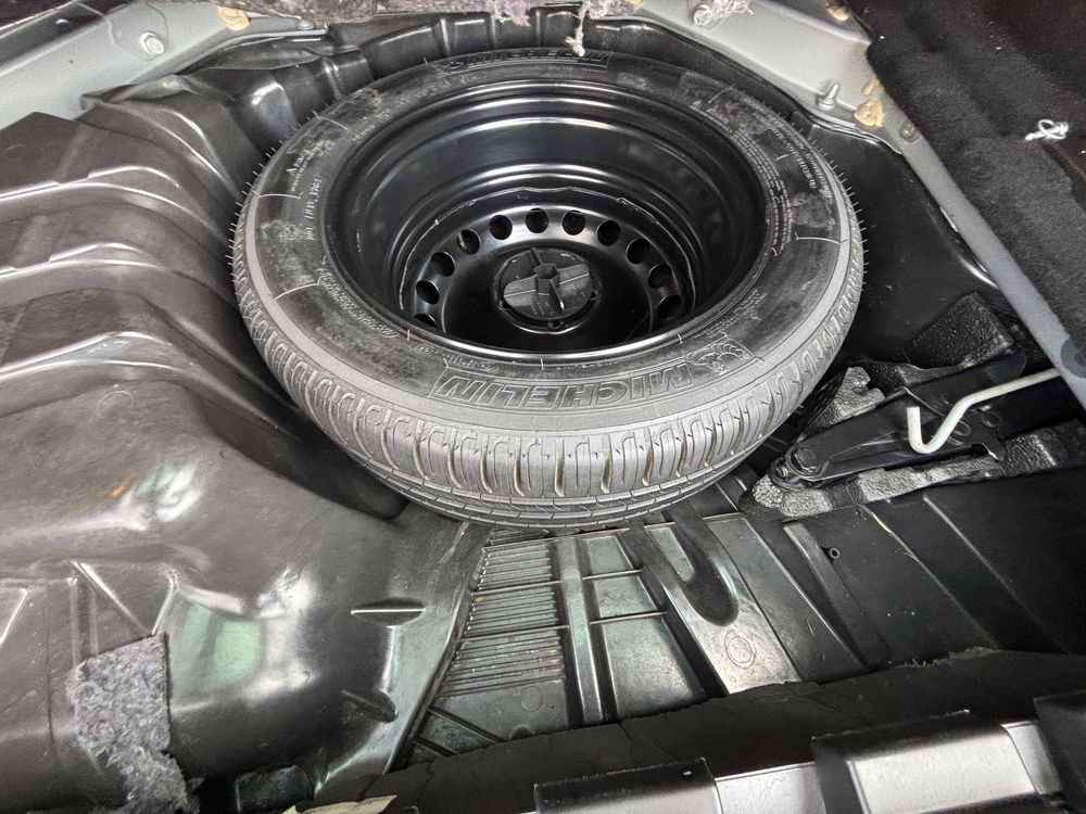 Продам доглянутий автомобіль рено меган