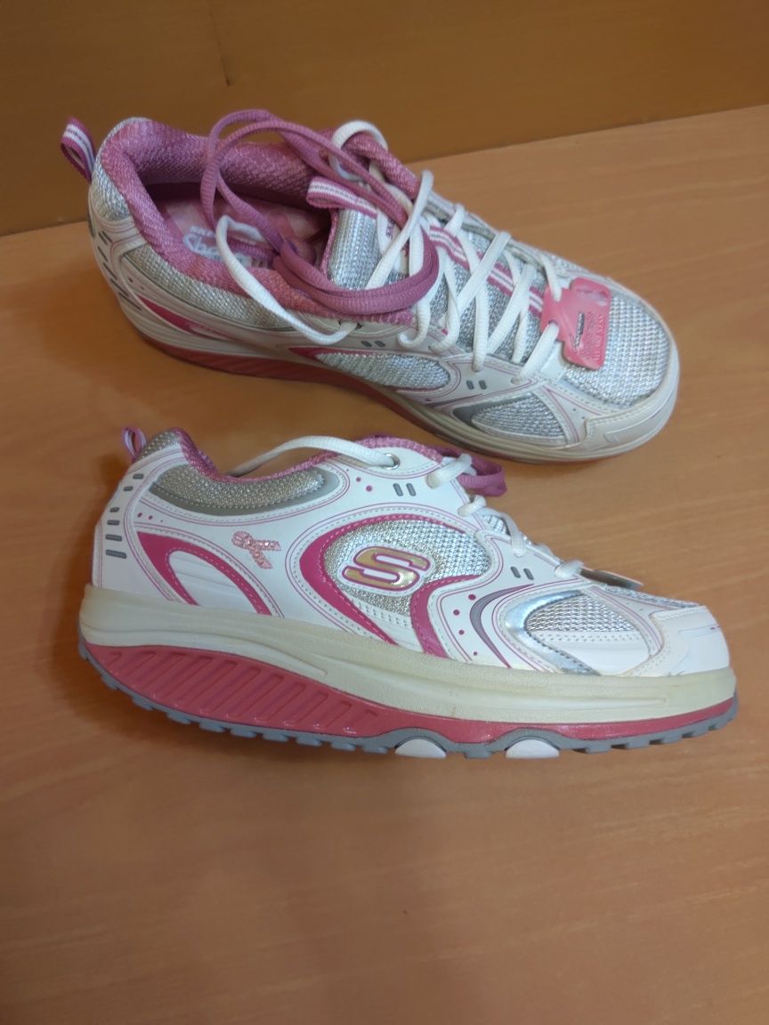 Кроссовки женские ортопедические "Skechers"