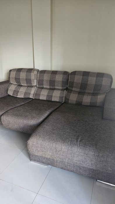 Sofá chaise longue castanho