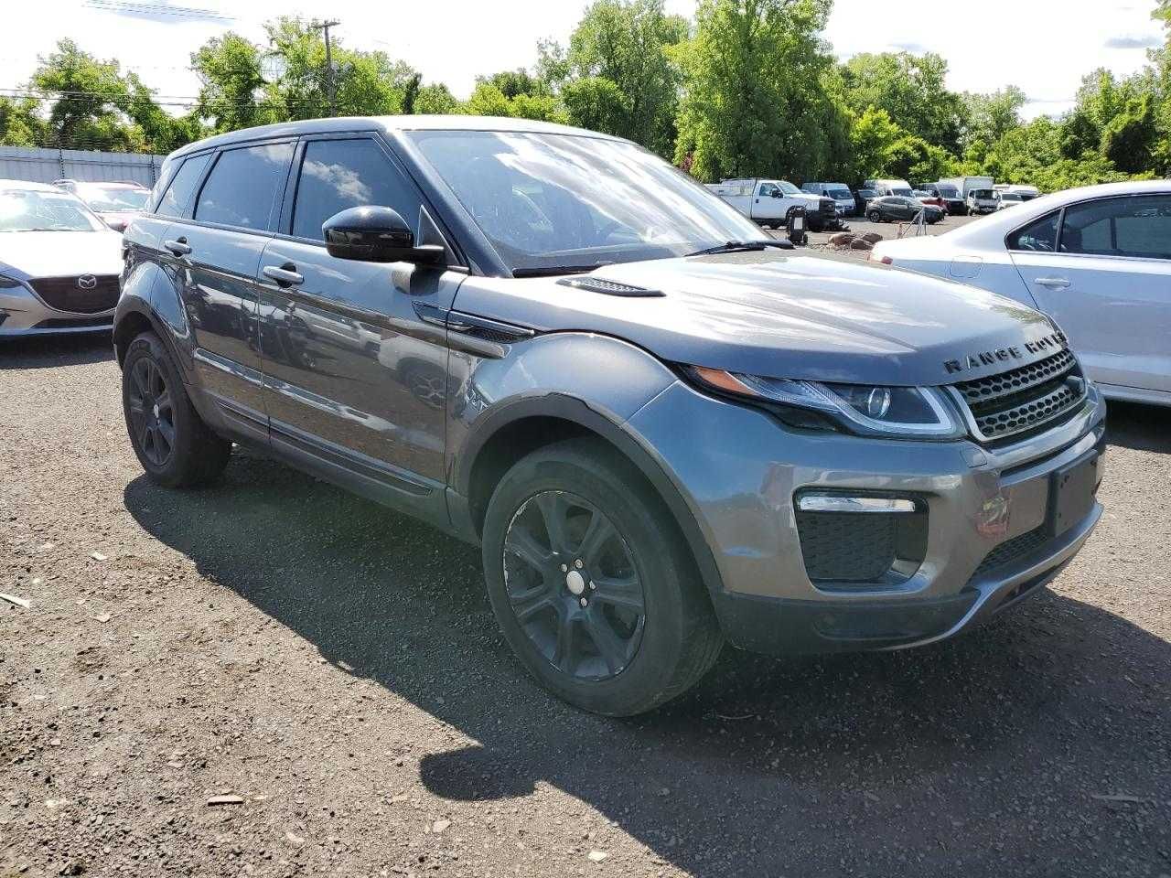 Автомобіль 2017 Land Rover Range Rover Evoque SE