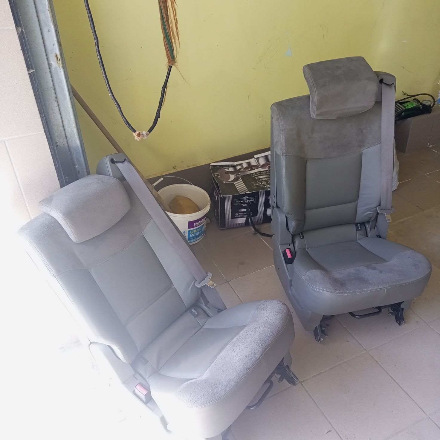 Продам крісла сідушки шкіряні