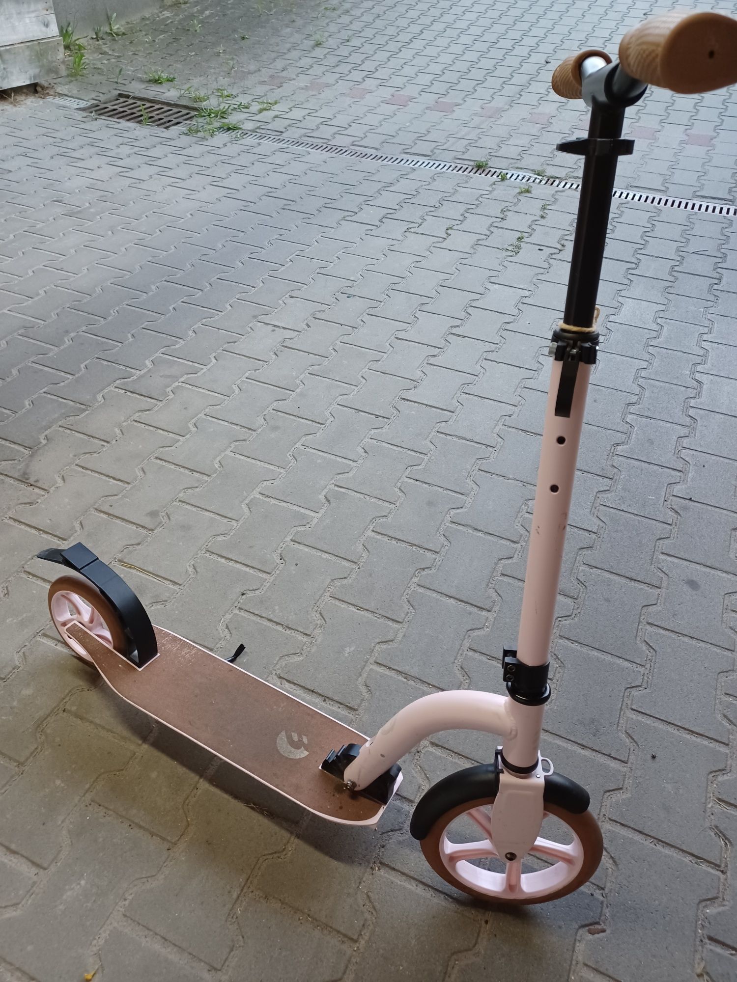 Hulajnoga Rozowa