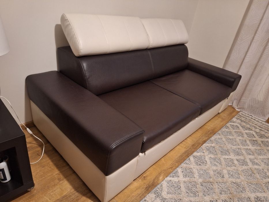 Sofa, kanapa eko skóra,funkcja spania.