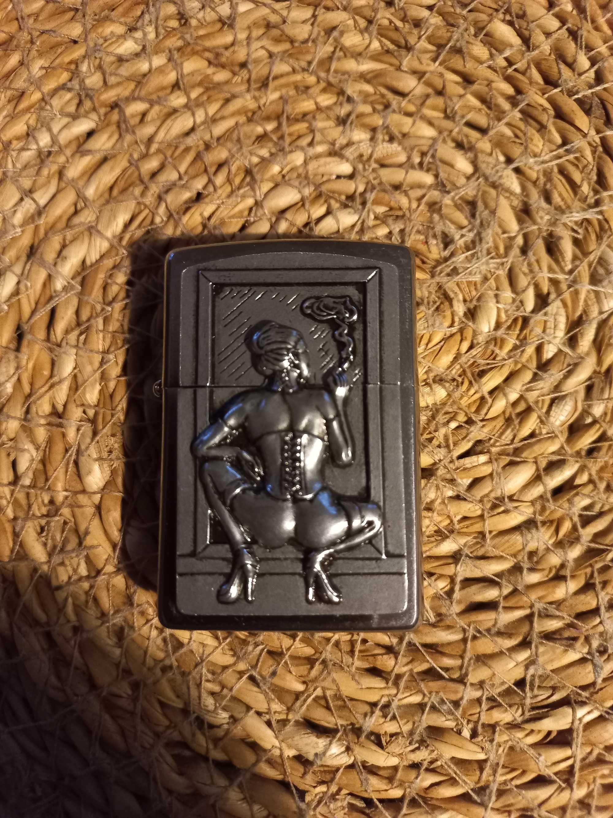 Zippo Smoking Woman- nowa. Polecam!!!