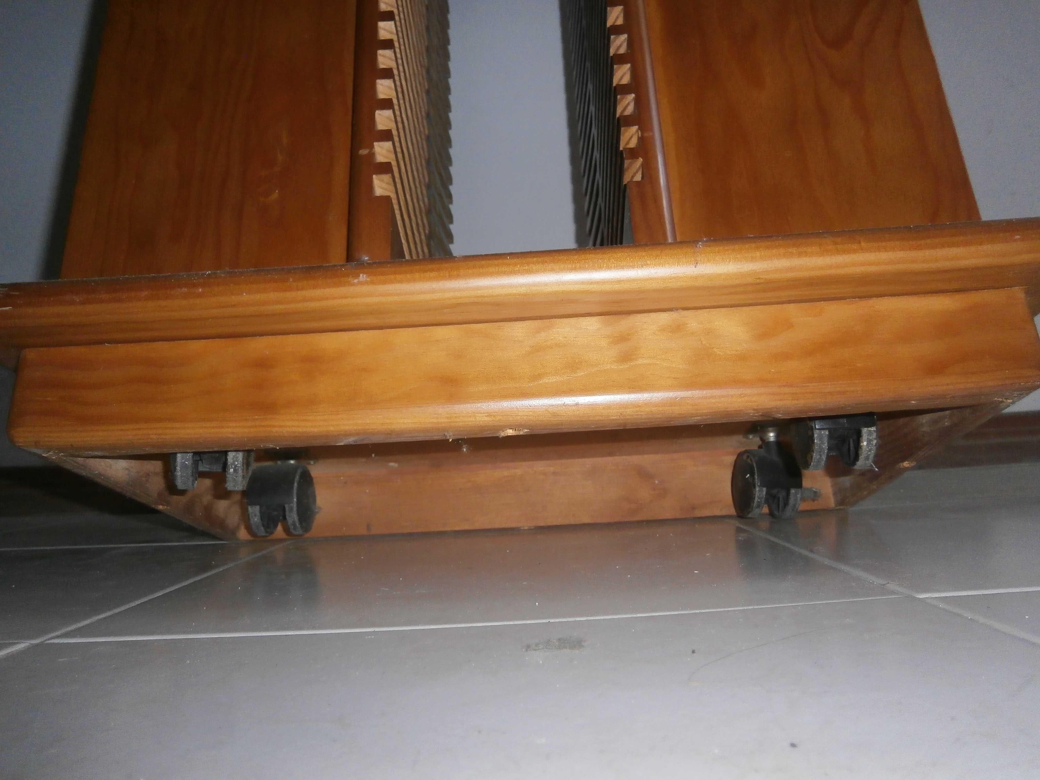 Movel Madeira p/ CDs e VHS