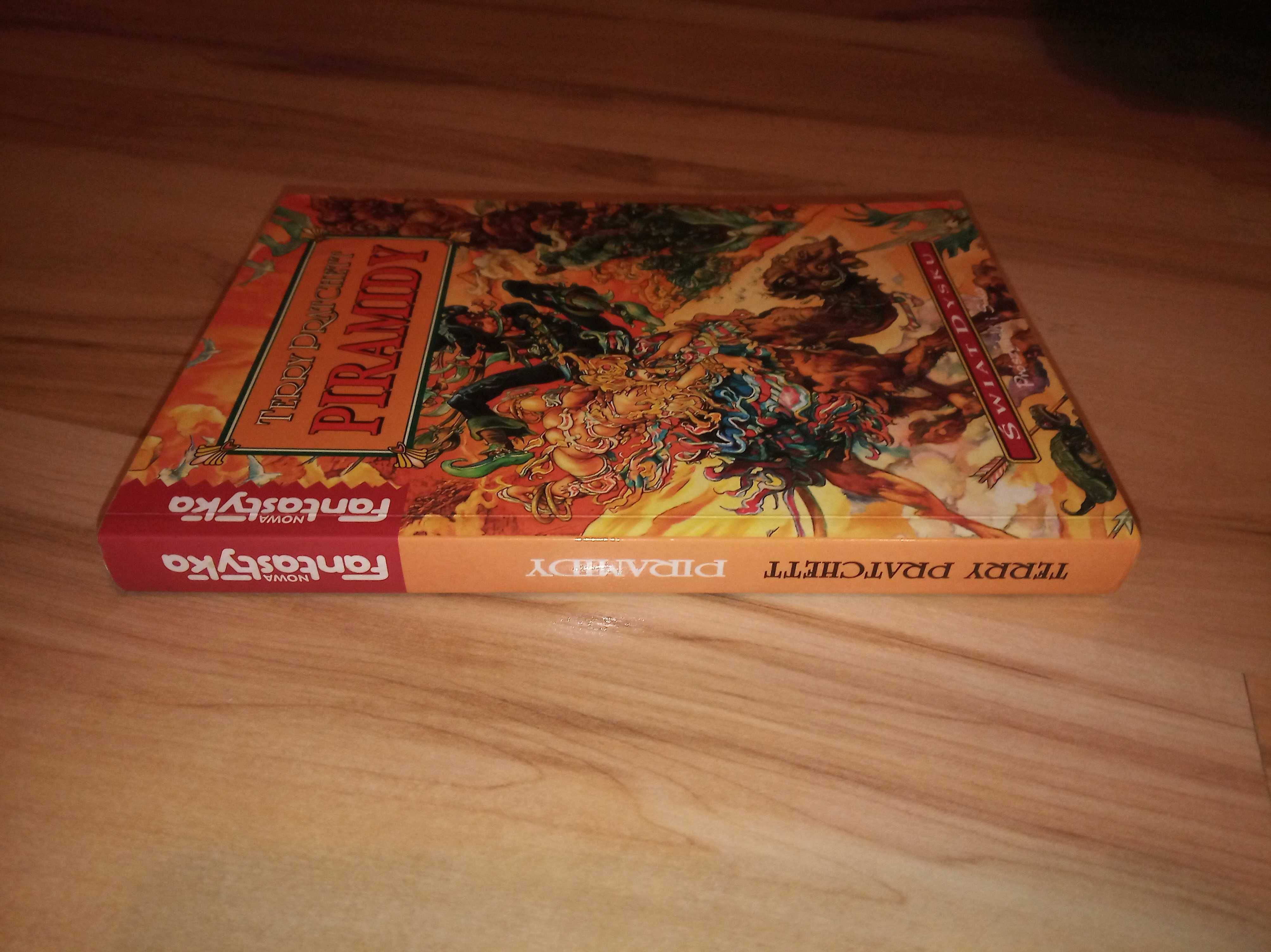 Piramidy Terry Pratchett