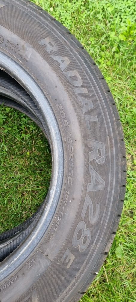 Opony letnie Hankook 205/65R16C 107/105 T