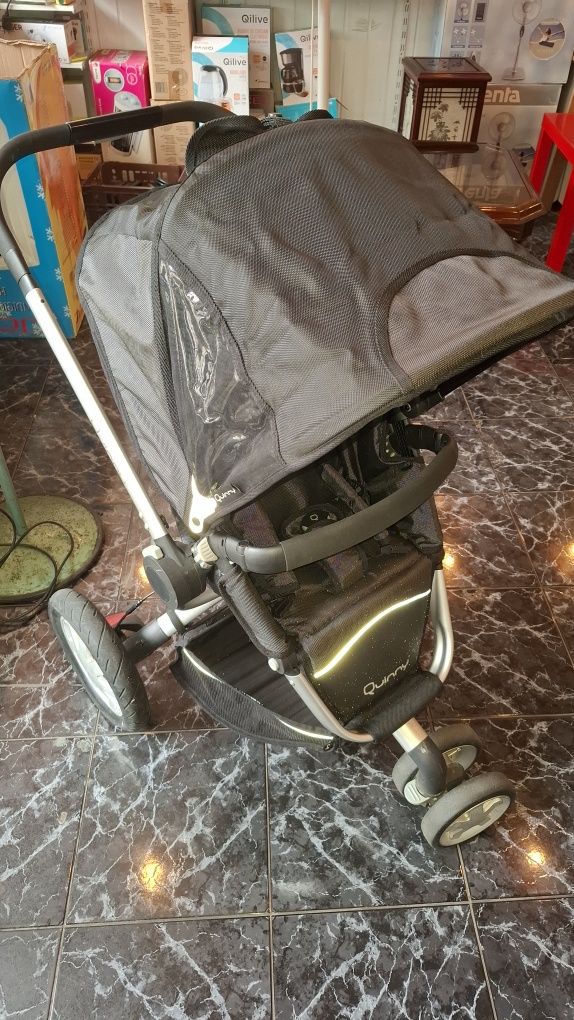 Carrinho passeio Quinny