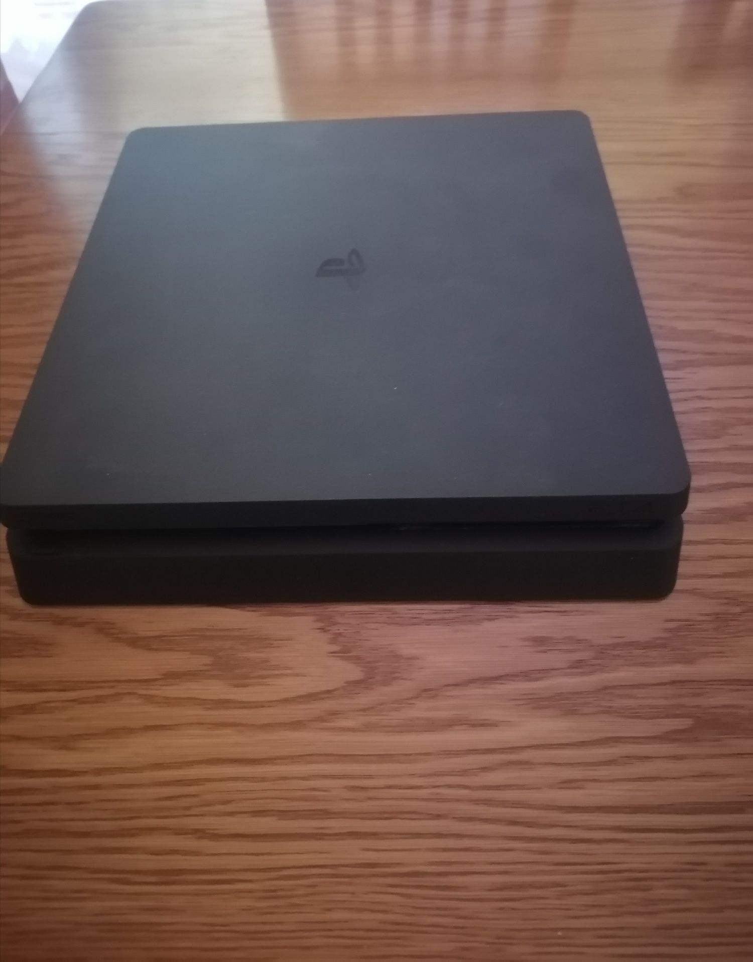 Playstation 4 slim TB 1
