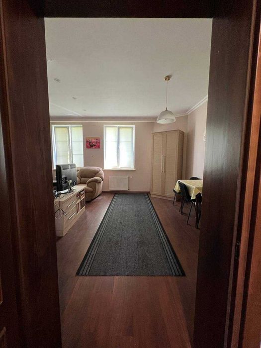 Оренда будинку, з садом та озером, Рожни.