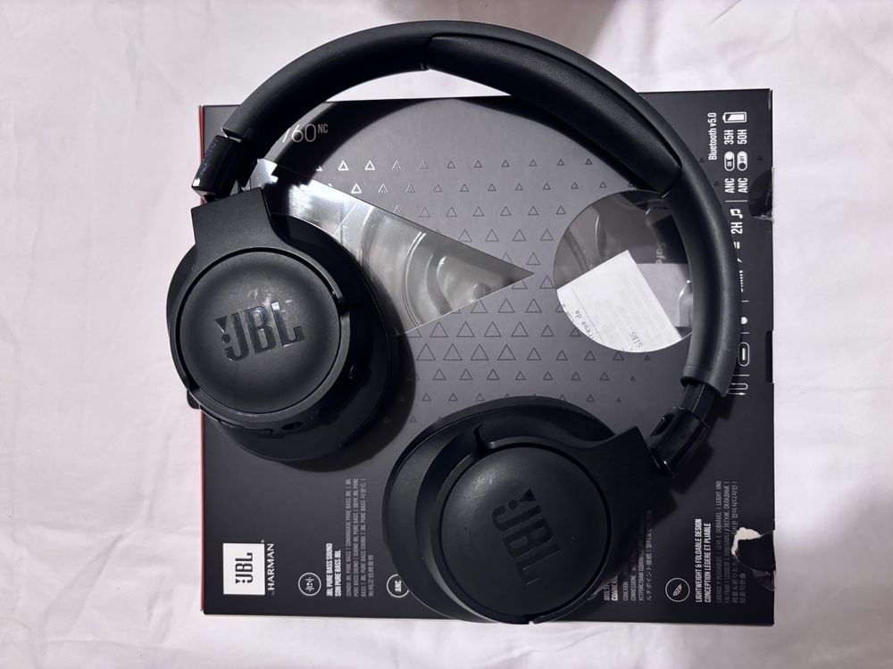 Headphones JBL Tune 760nc - com fatura