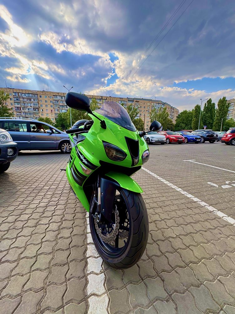 Kawasaki Ninja ZX6R Спортбайк