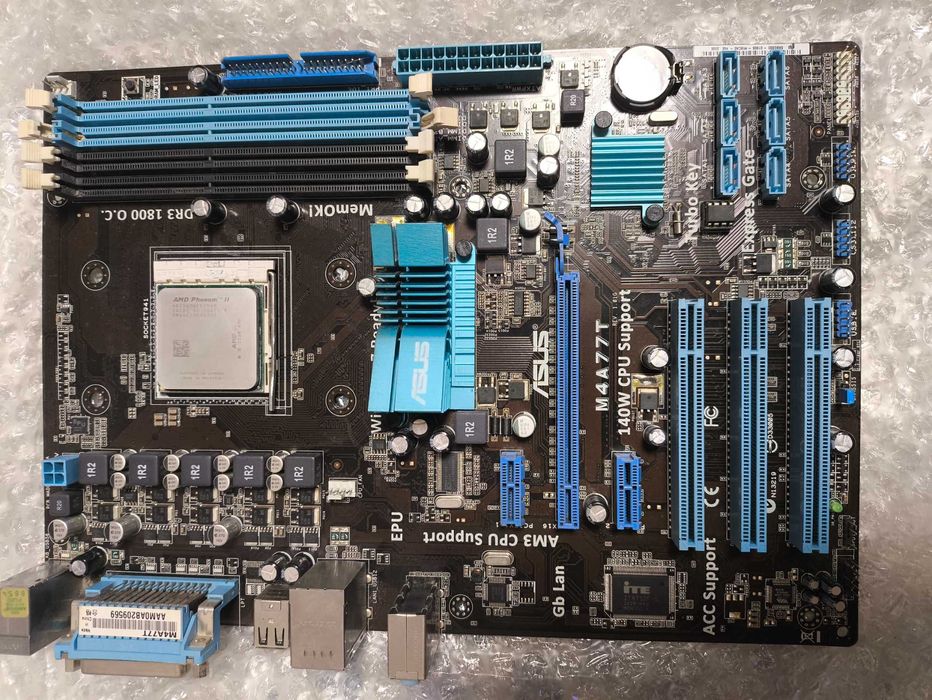 ASUS M4A77T,AM3 Socket+Phenom II X2 560