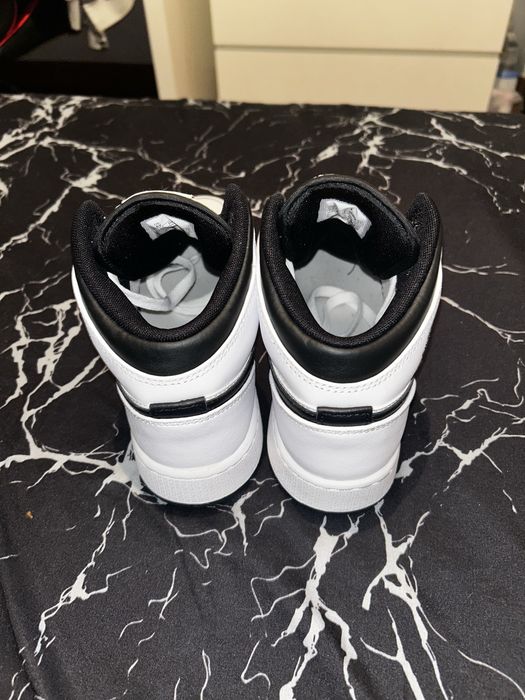 Air jordan 1 mid branco / preto tamanho 38.5