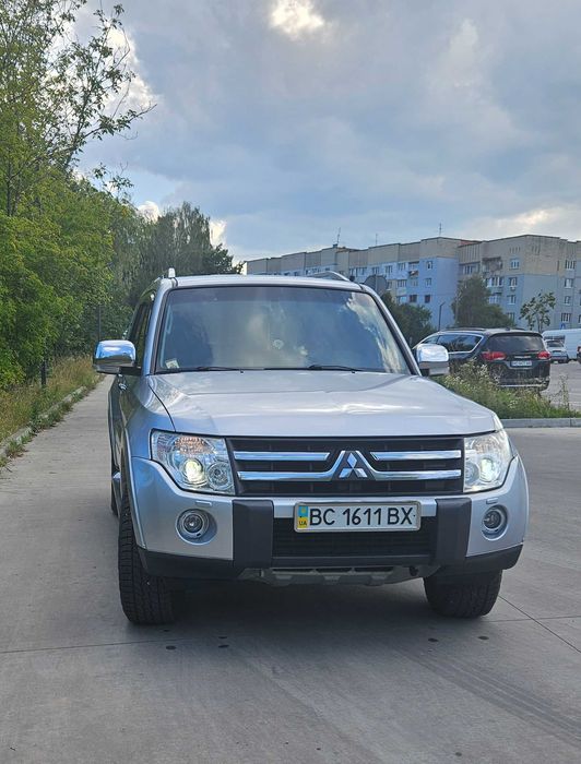 Mitsubishi  Pajero Wagon