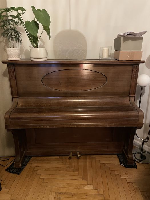 Pianino Niendorf oddam w dobre ręce antyk