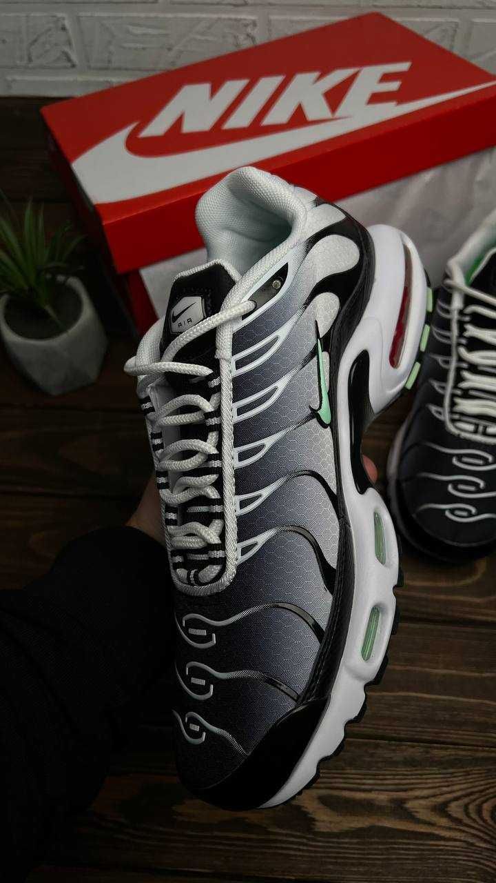 ЗНИЖКА! 45 (29 см) Nike Air Max TN Plus найк тн плюс аир макс стуси 95