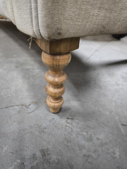 Sofa pikowana 3 osobowa typ Chesterfield