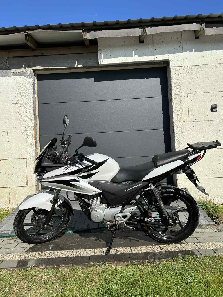Motocykl Honda CBF 125