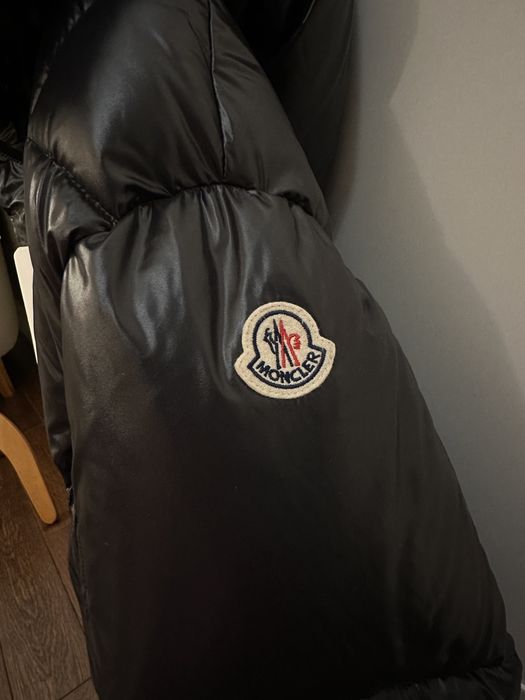 Женский пуховик Moncler