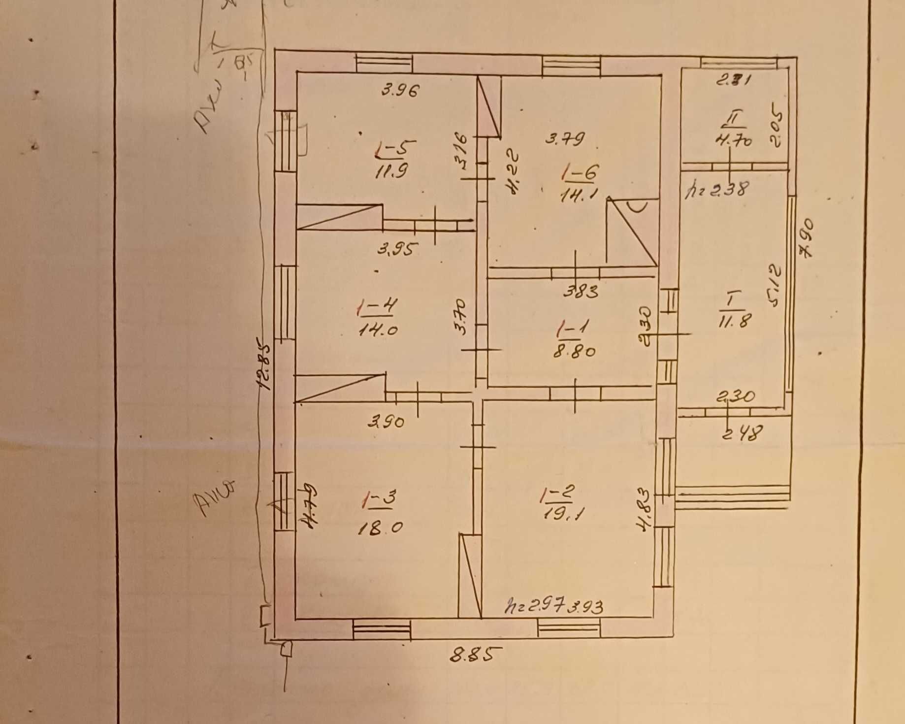 Продається цегляний, , газифікований, великий, доглянутий будинок